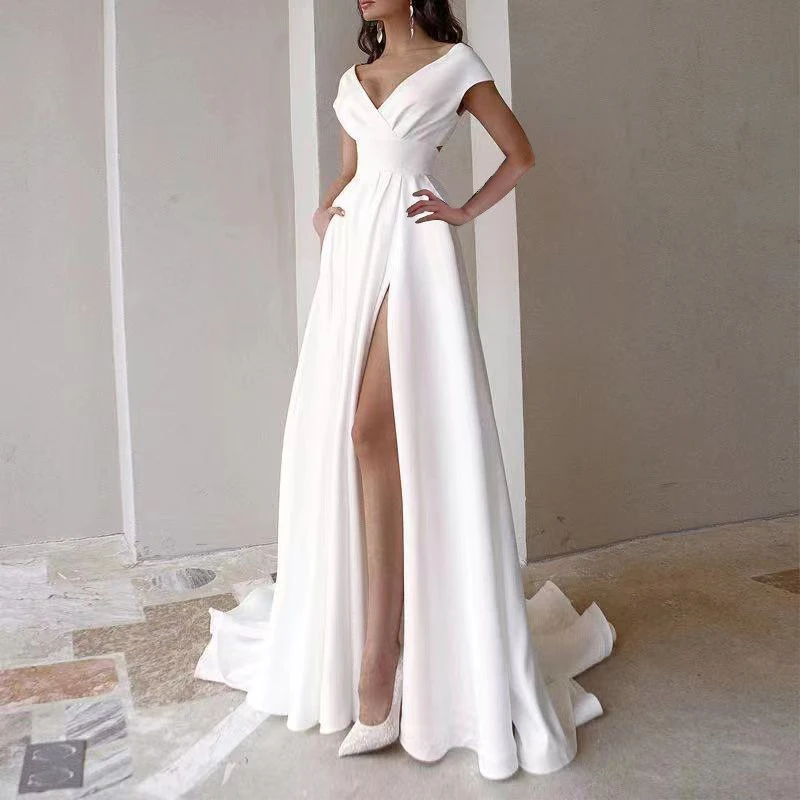 Elegant Solid Color V-Neck Slit Dress for Women Sleeveless Slim Fit Design Side Slit Detail Soft Fabric Perfect for Parties Evenings Special Occasions — view 1