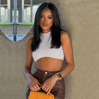 Women's Solid Color Crew Neck Short Sleeve Crop Top Cotton Blend Casual Summer Streetwear Outfit Essential — view 2